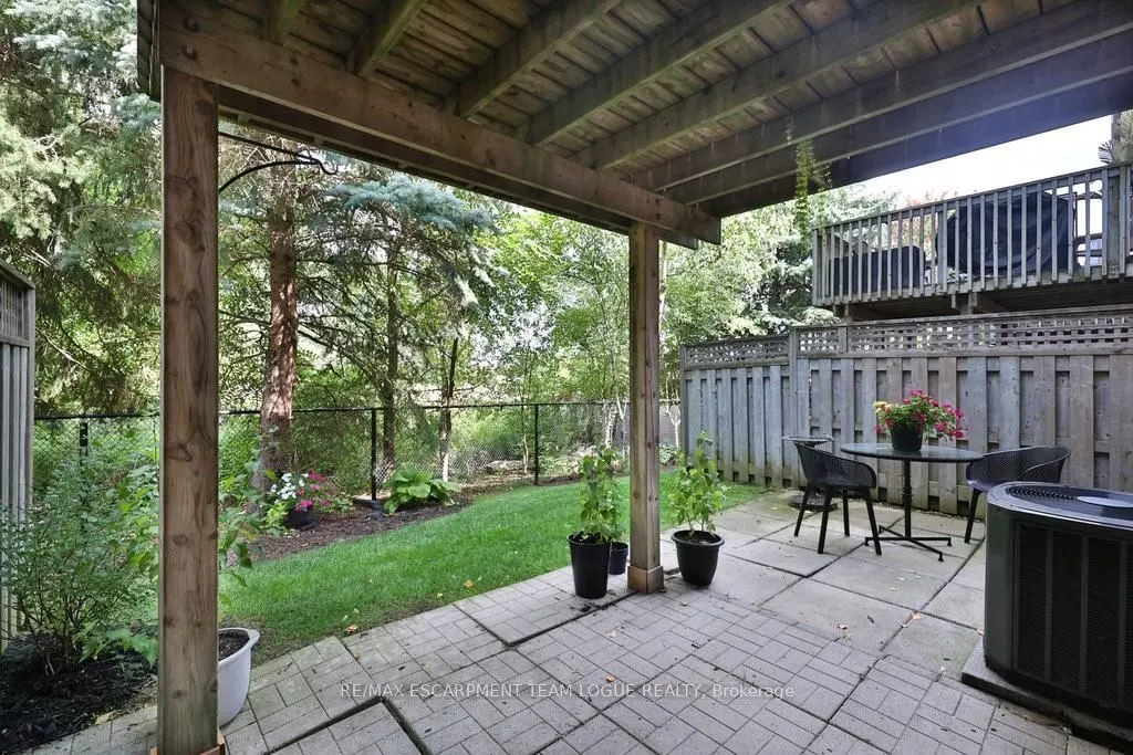 2229 Walkers Line, #16