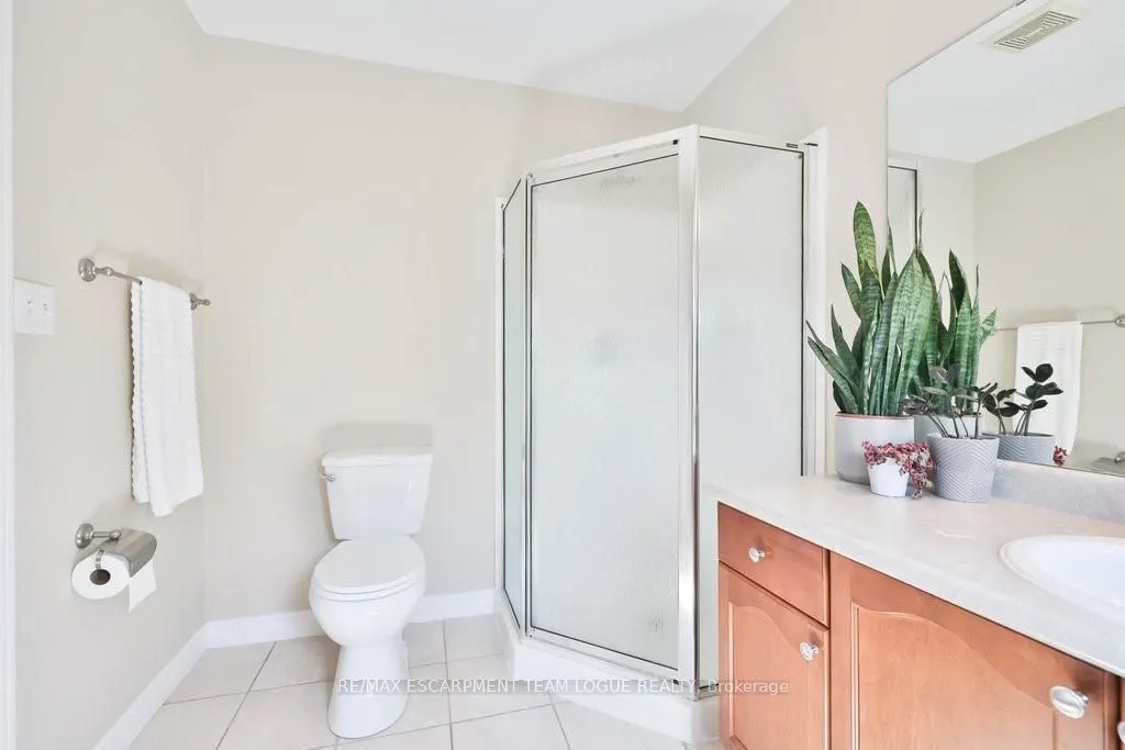 2229 Walkers Line, #16