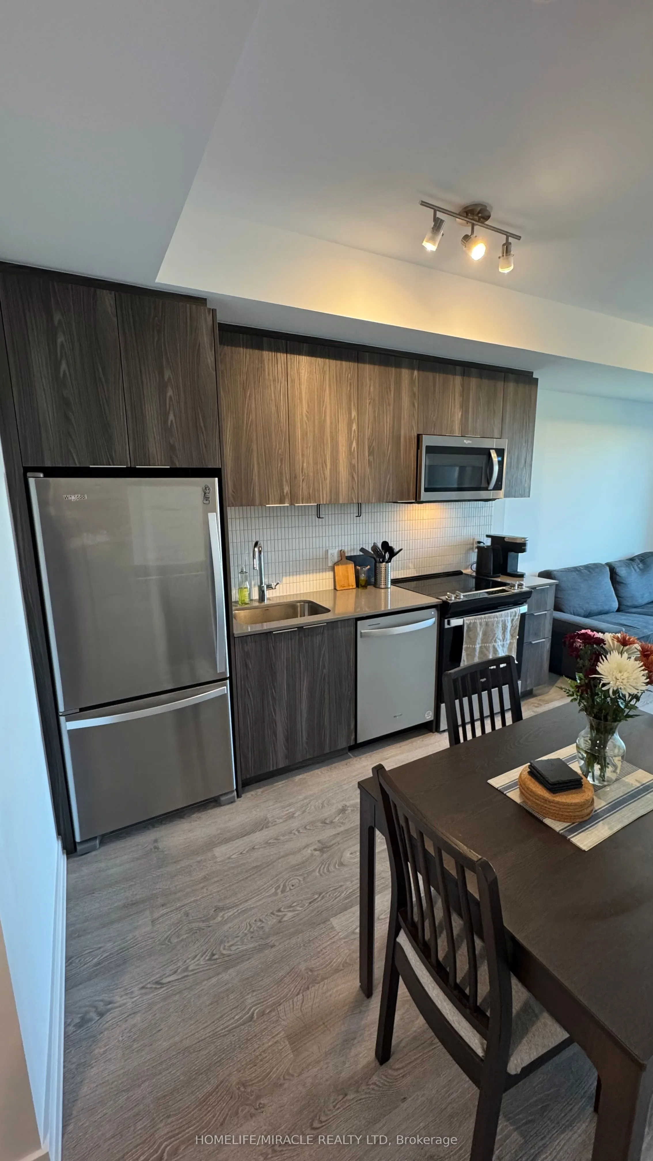 760 Whitlock Avenue, #09