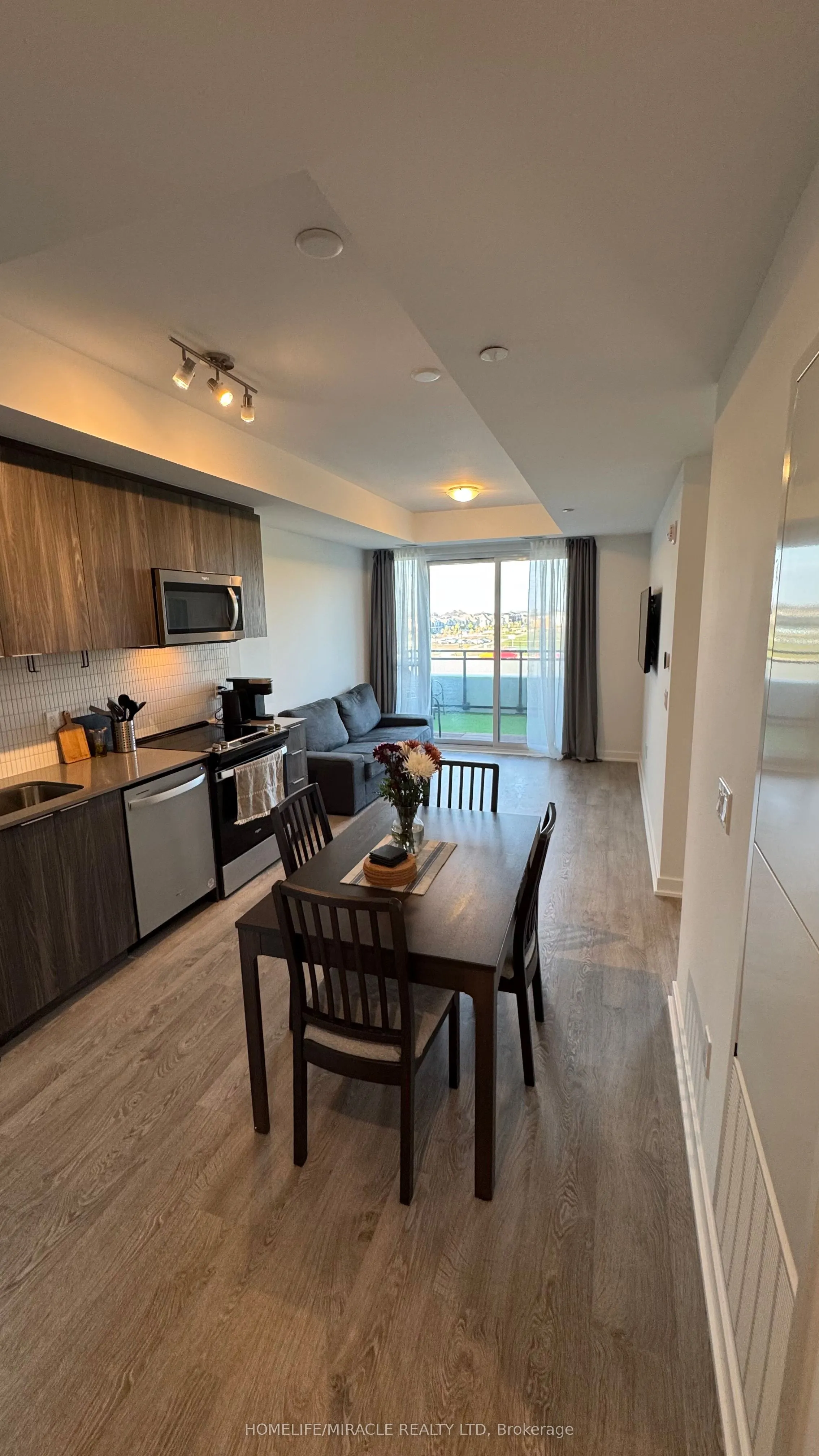 760 Whitlock Avenue, #09