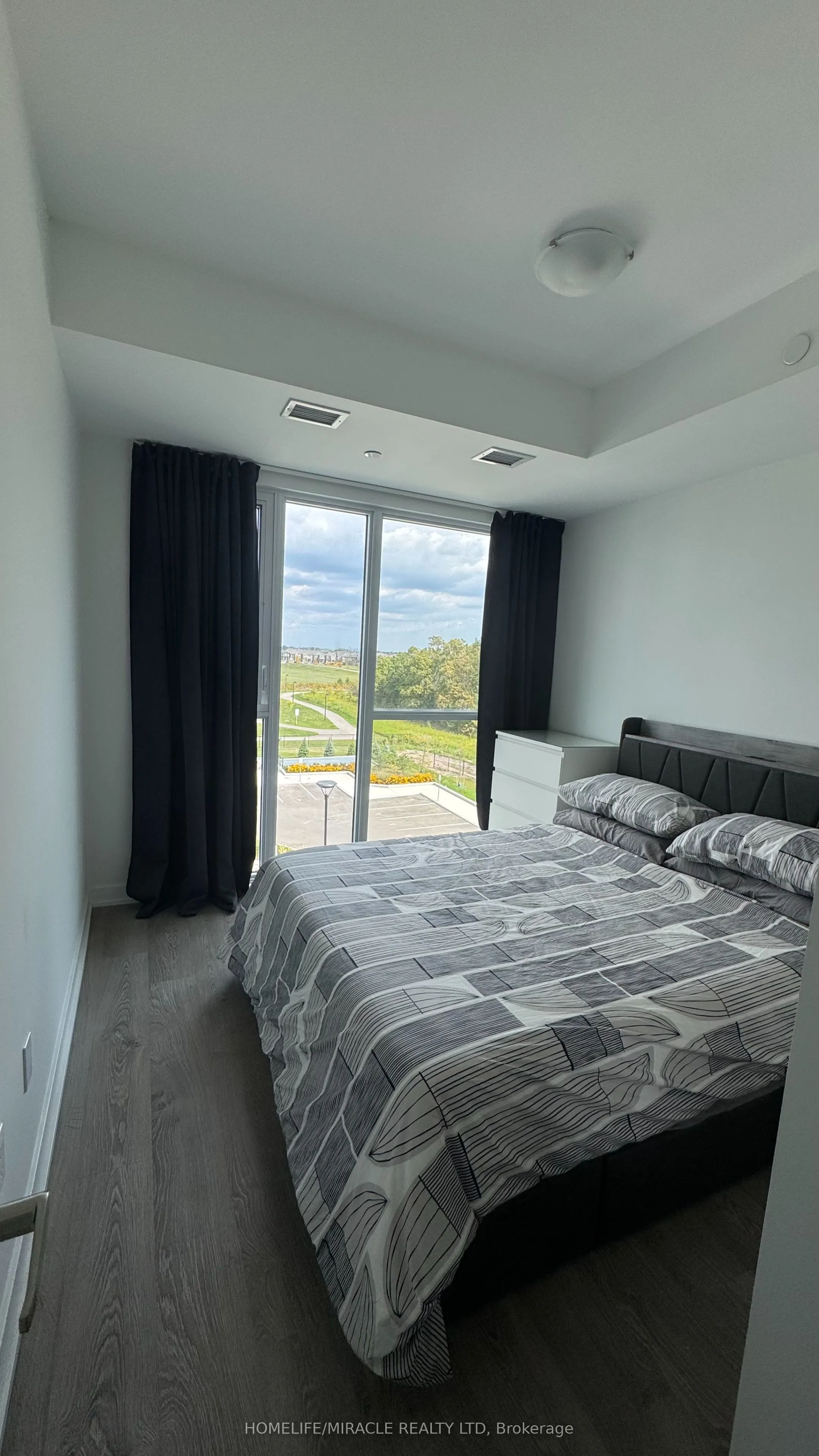 760 Whitlock Avenue, #09