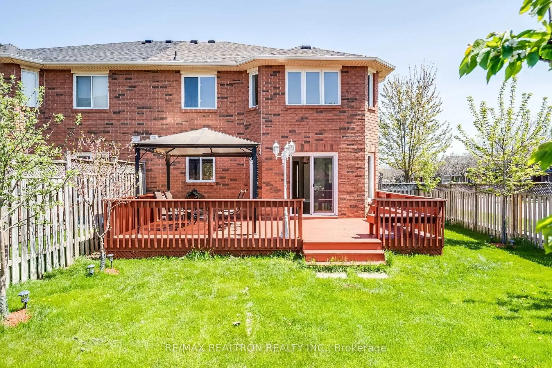 2151 Glenhampton Road