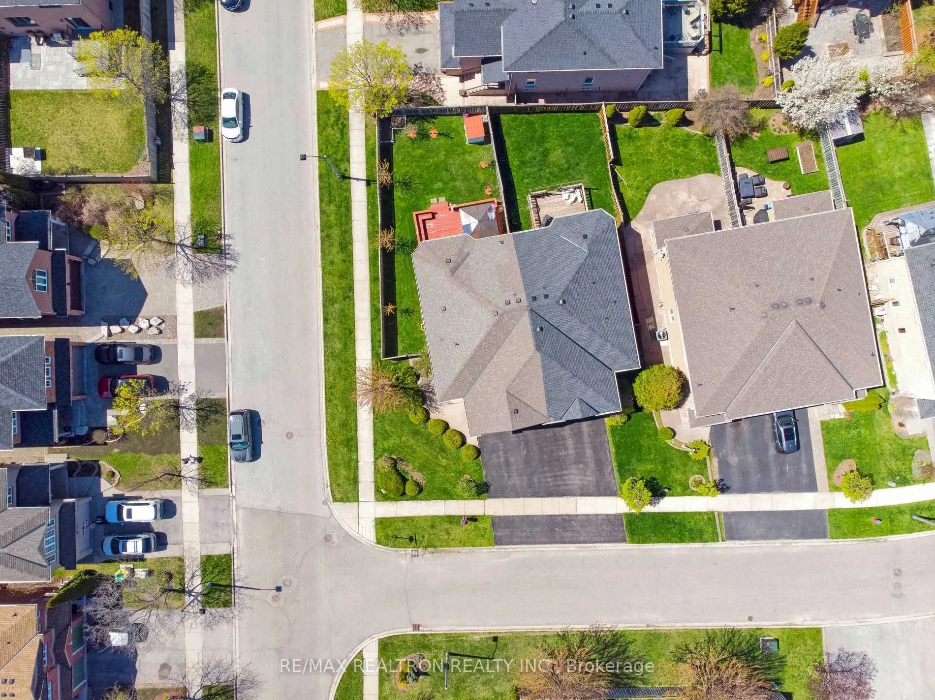 2151 Glenhampton Road