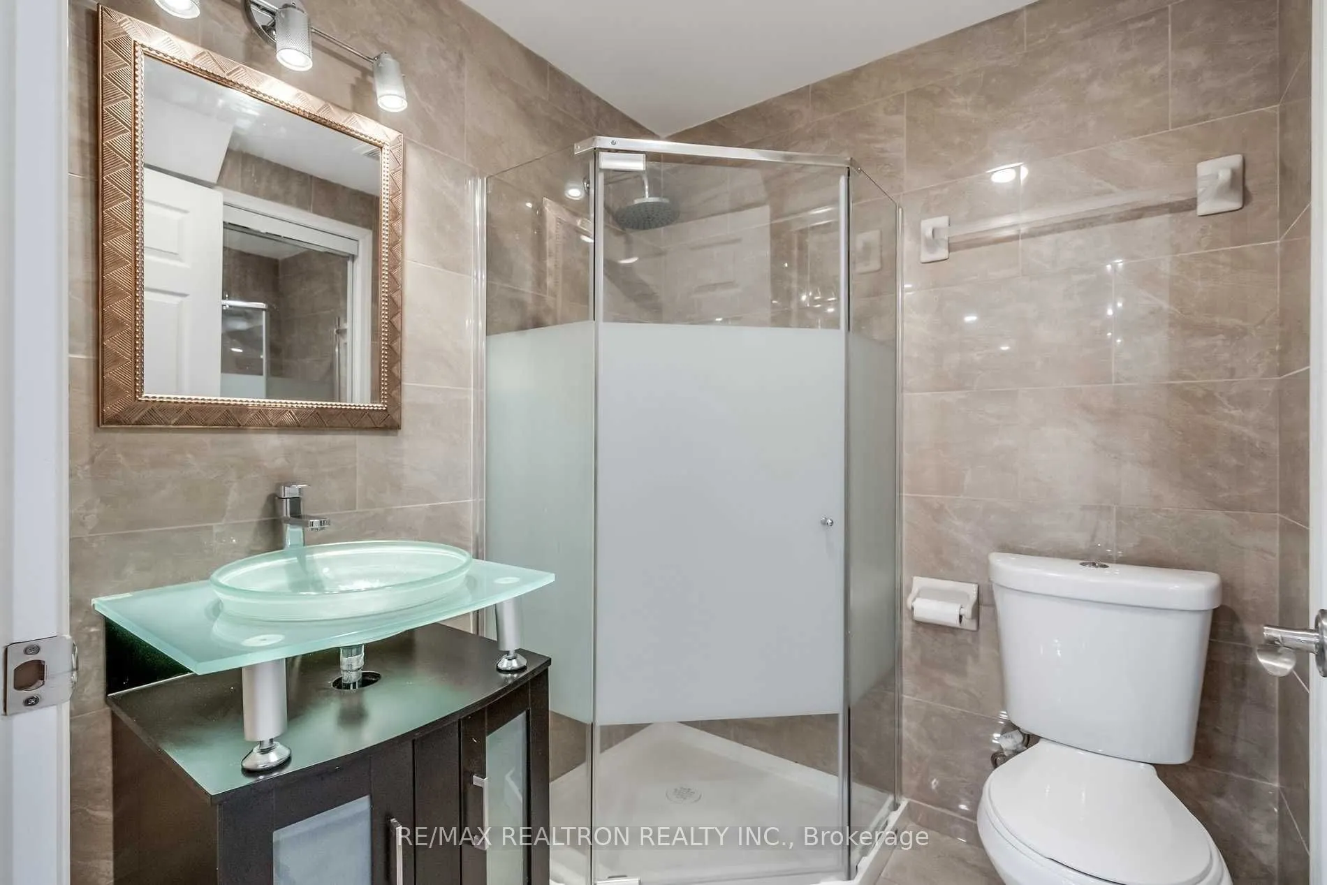 2151 Glenhampton Road