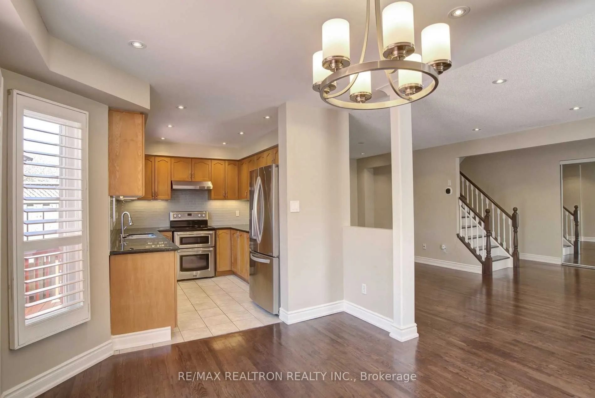 2151 Glenhampton Road