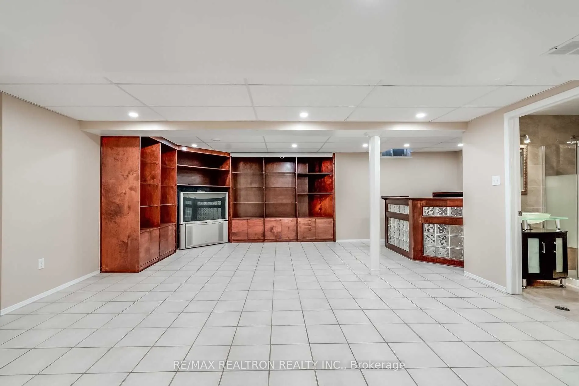 2151 Glenhampton Road