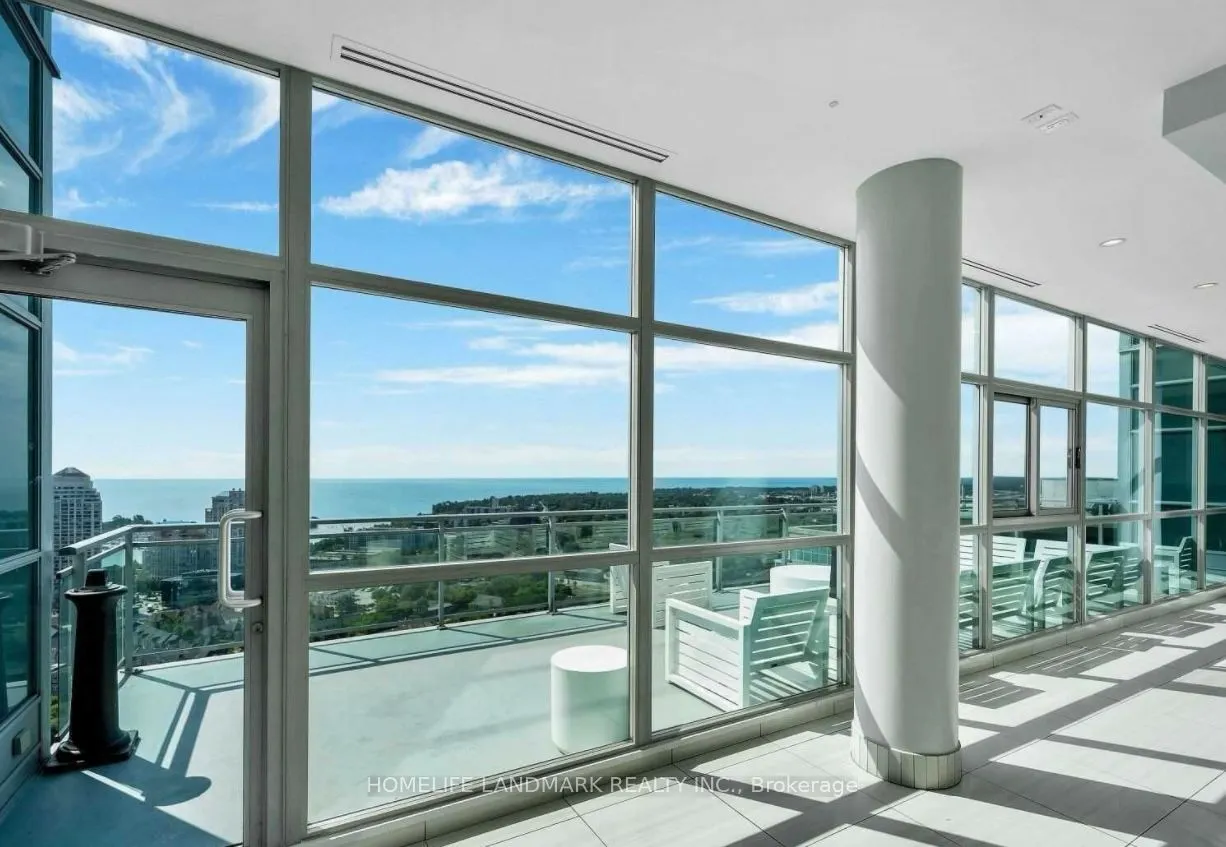 155 Legion Road N, #1706