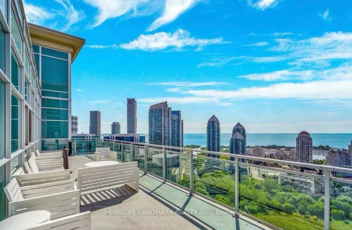 155 Legion Road N, #1706