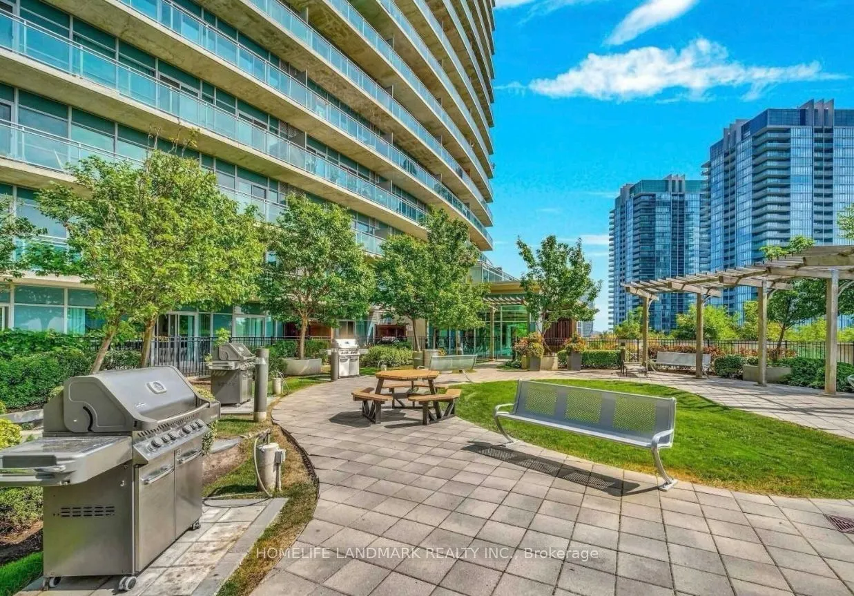 155 Legion Road N, #1706