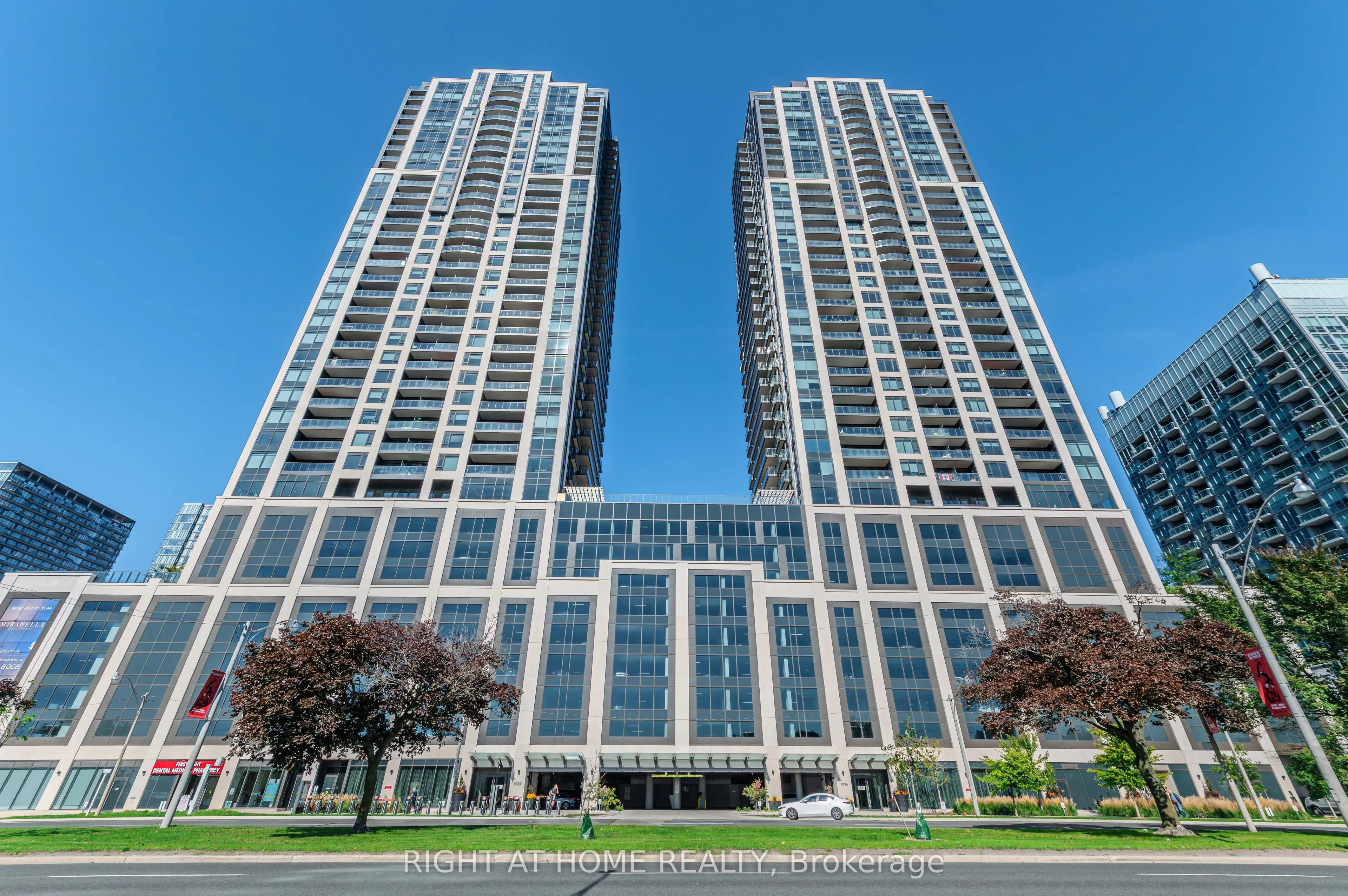 1926 Lake Shore Boulevard W, #1806