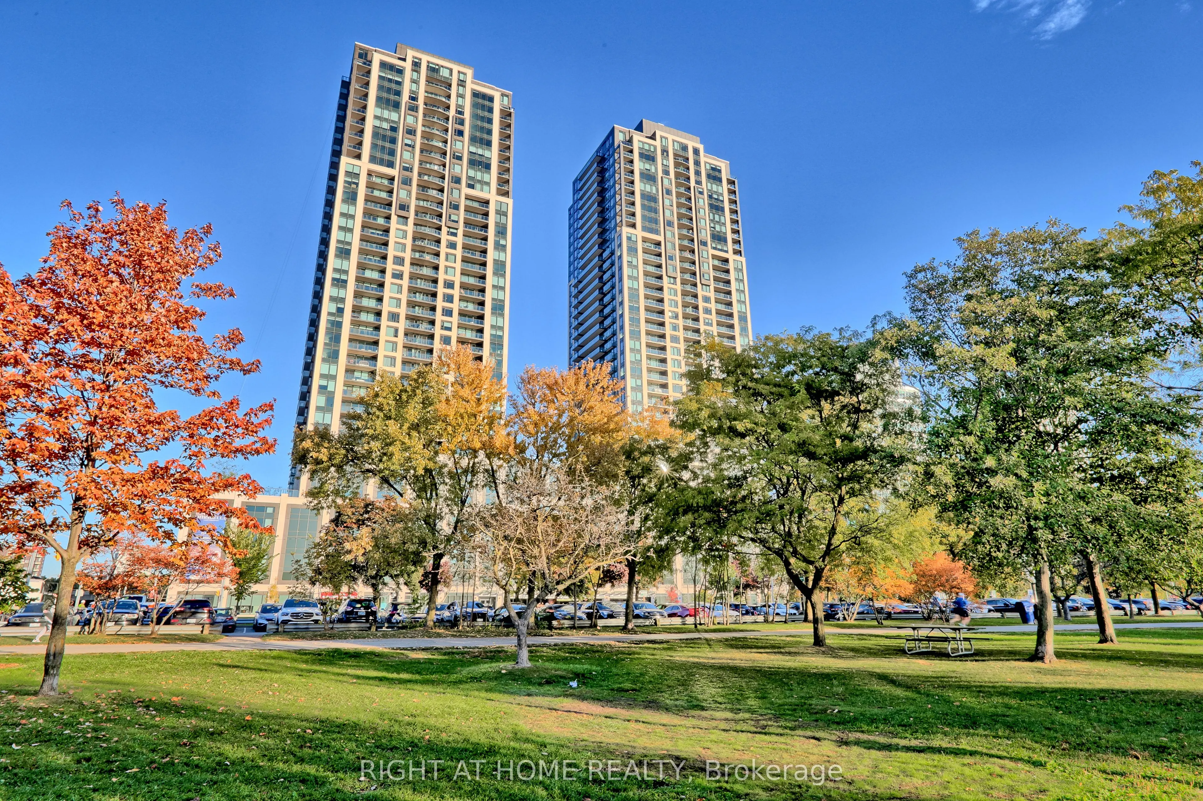 1926 Lake Shore Boulevard W, #1806
