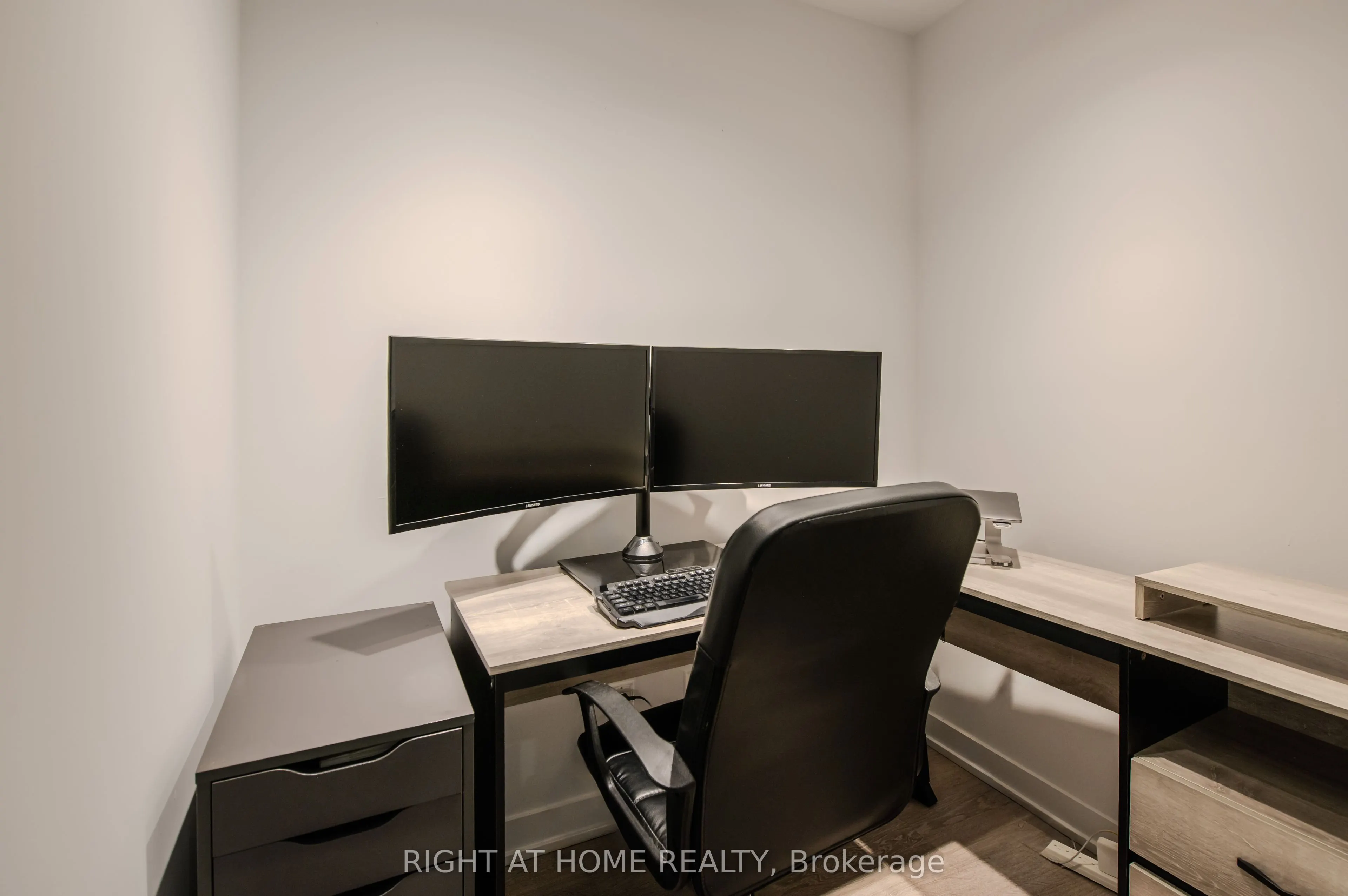 1926 Lake Shore Boulevard W, #1806