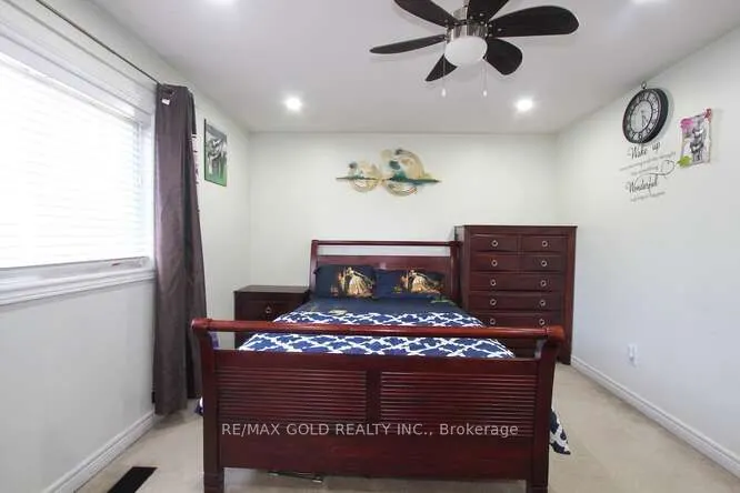 88 Ridgemore Crescent