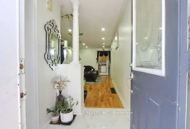 88 Ridgemore Crescent