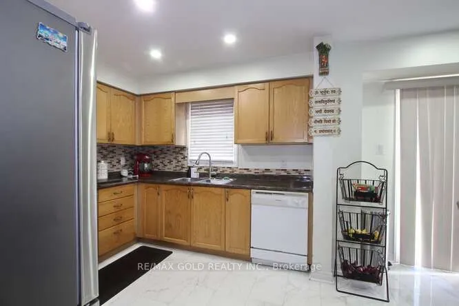 88 Ridgemore Crescent