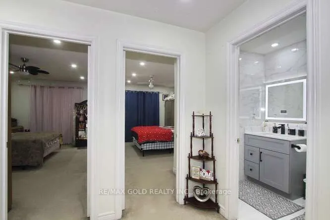 88 Ridgemore Crescent