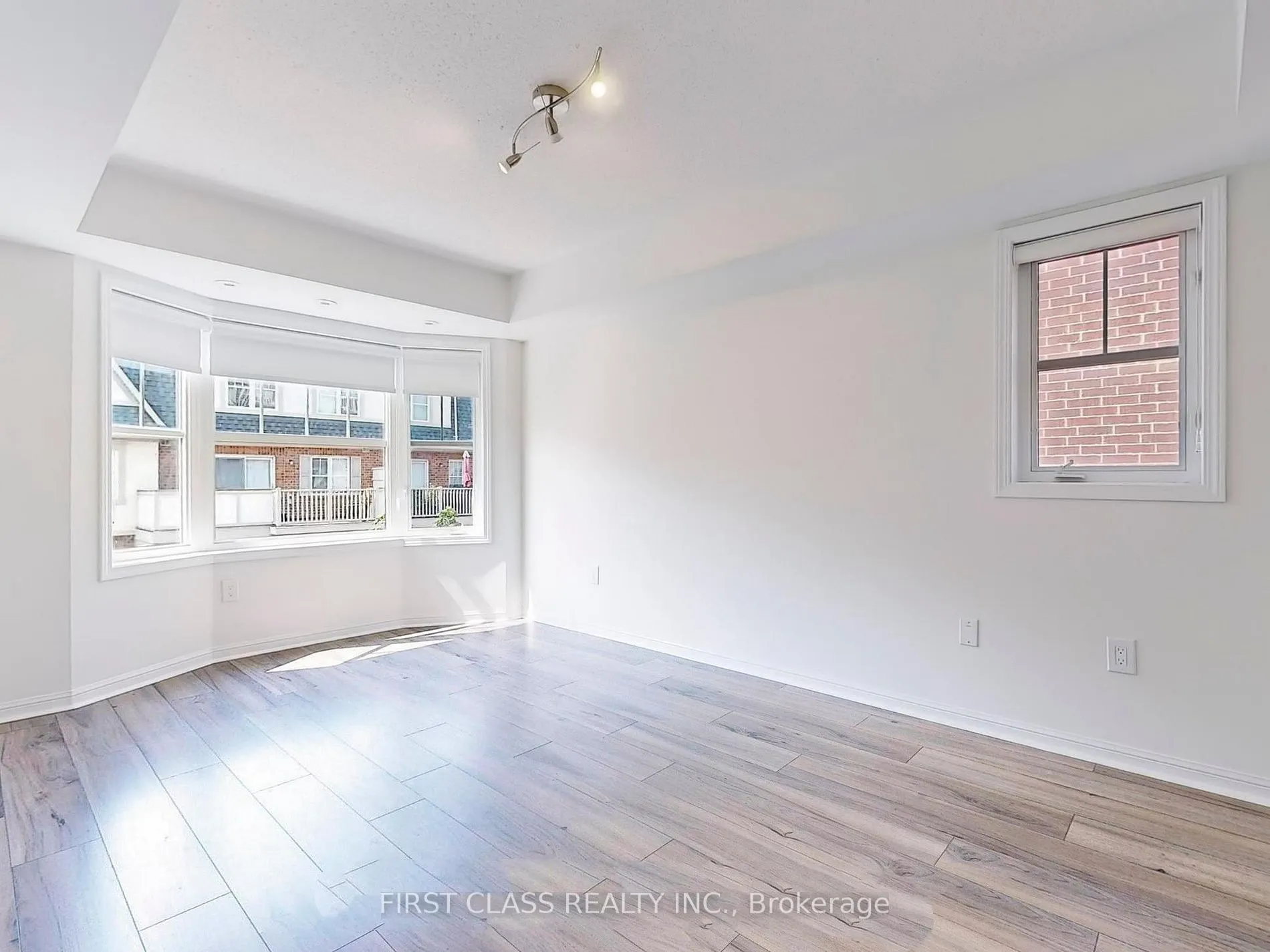 595 Dundas Street W, #2