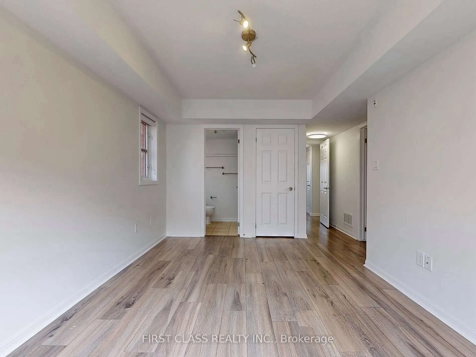 595 Dundas Street W, #2