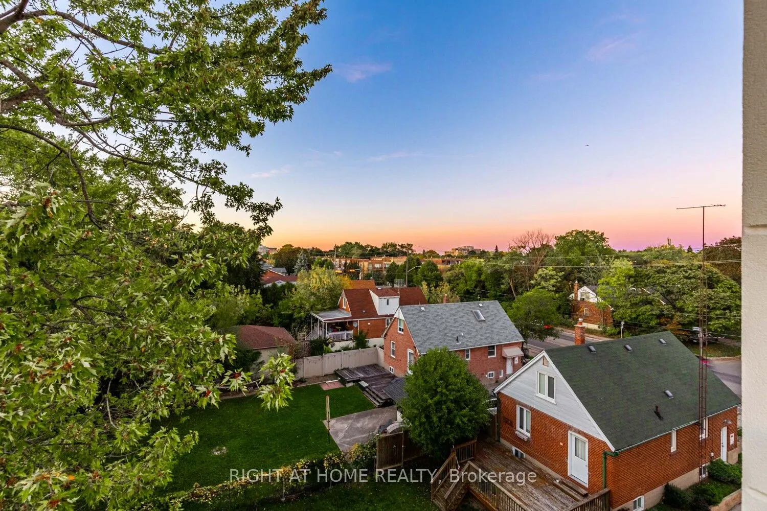 722 Marlee Avenue, #406