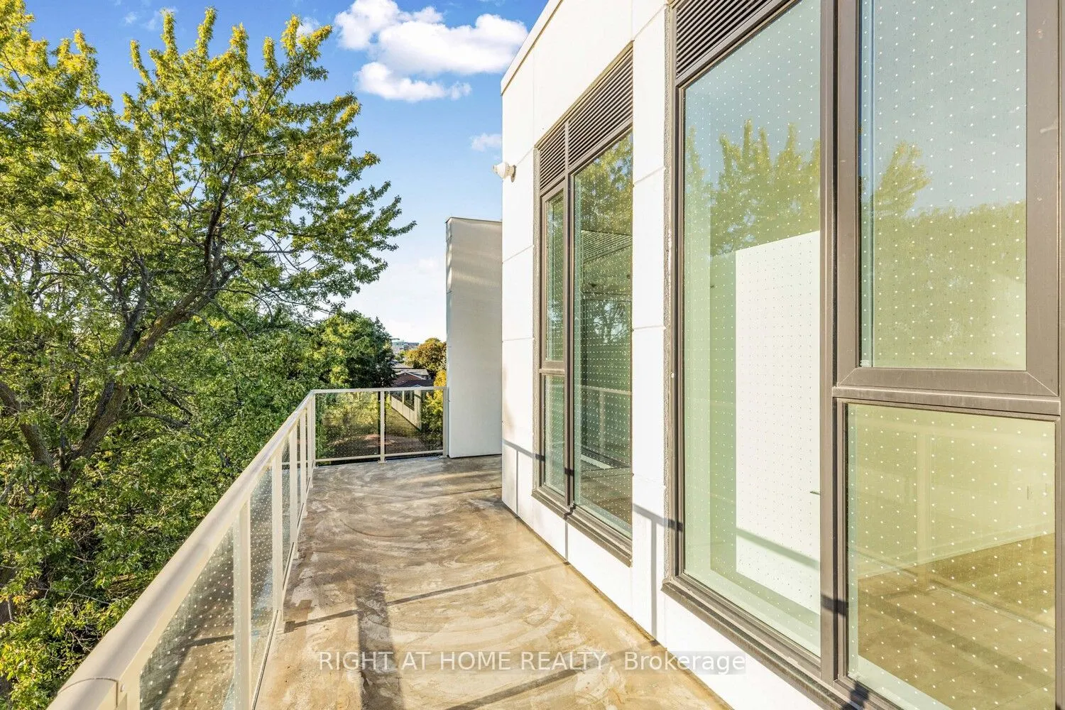 722 Marlee Avenue, #406