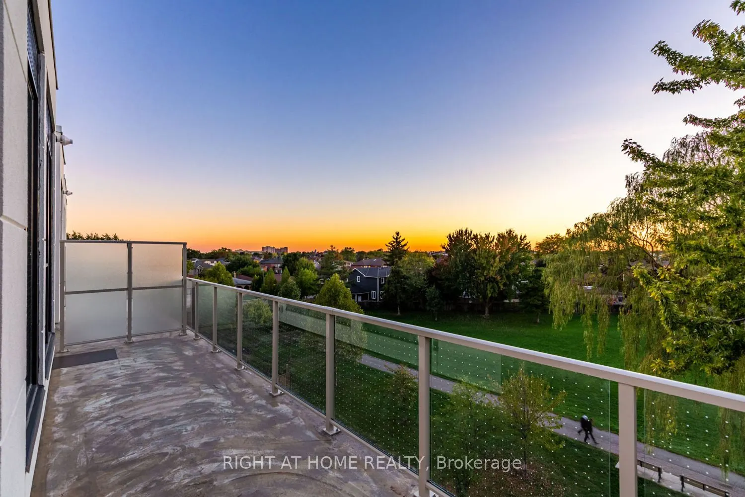 722 Marlee Avenue, #406