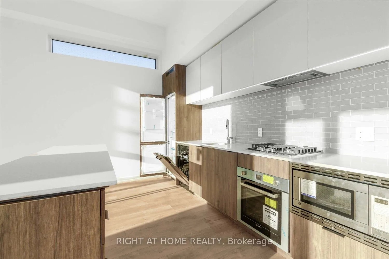 722 Marlee Avenue, #406