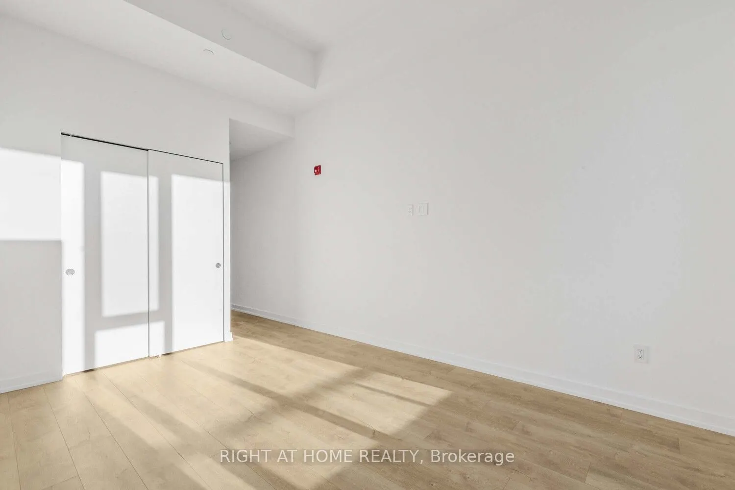 722 Marlee Avenue, #406