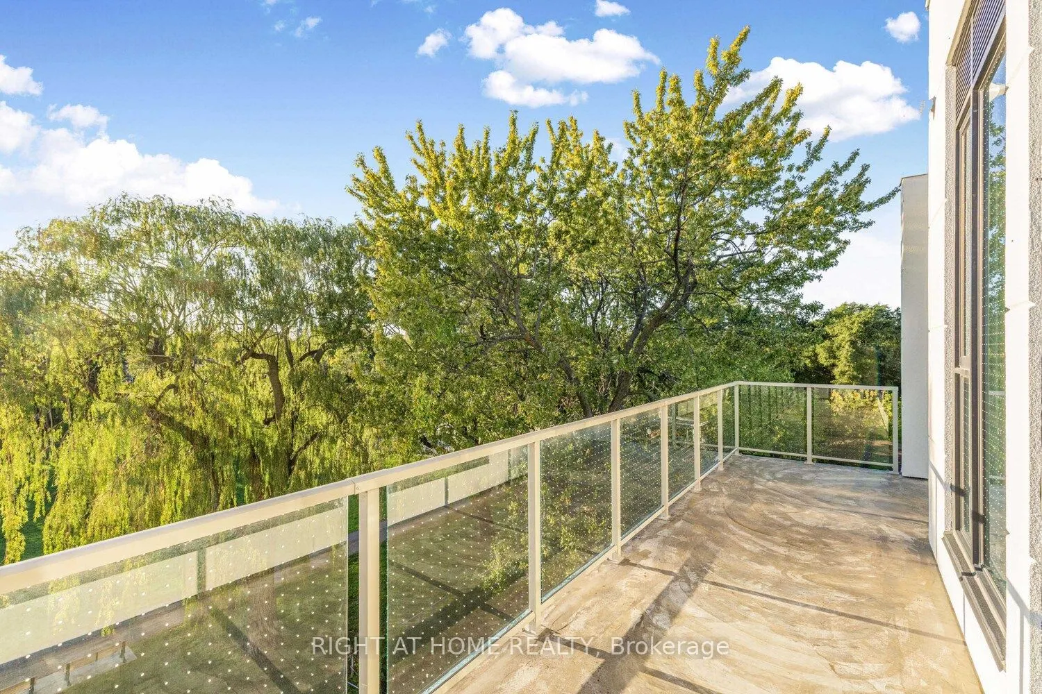 722 Marlee Avenue, #406