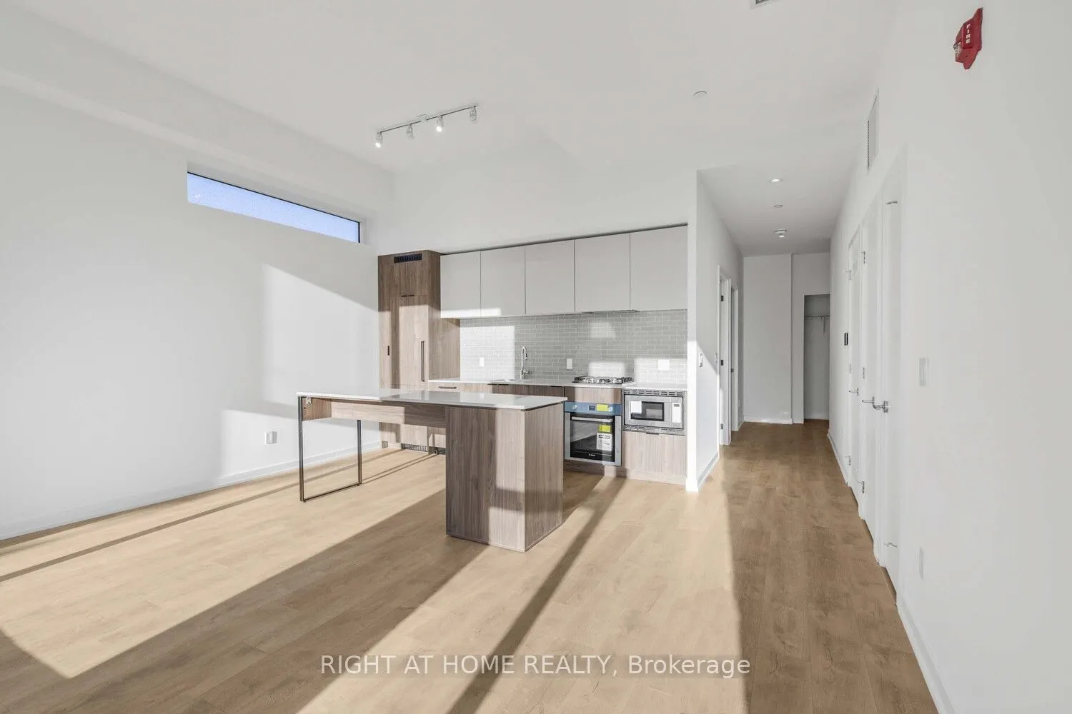 722 Marlee Avenue, #406