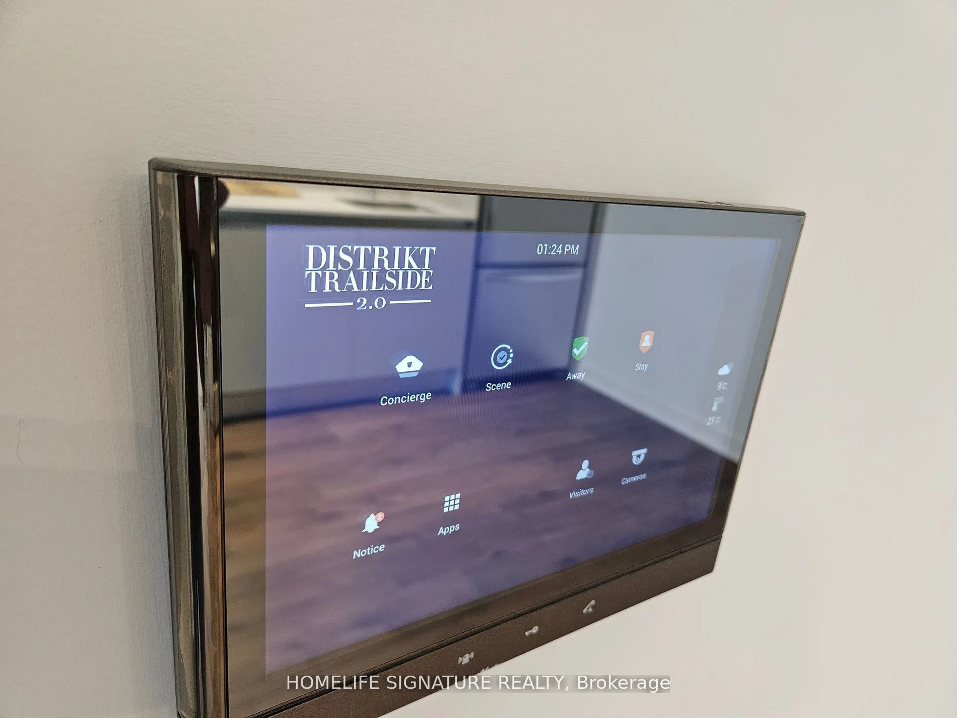 395 Dundas Street W, #327