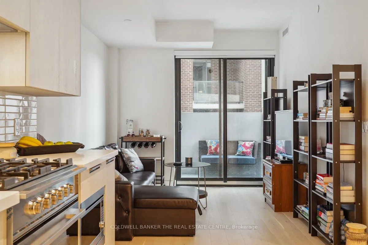 160 Kingsway Crescent, #307