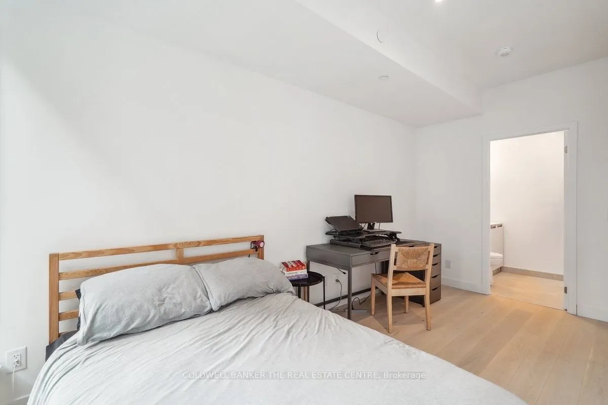 160 Kingsway Crescent, #307