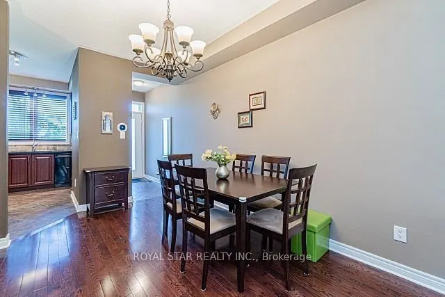 22 Market Garden Mews