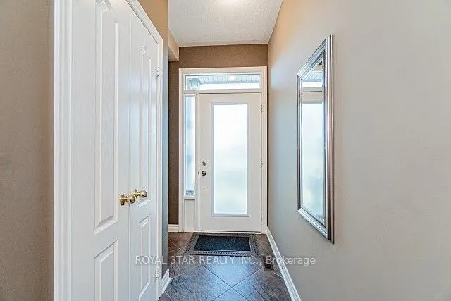 22 Market Garden Mews