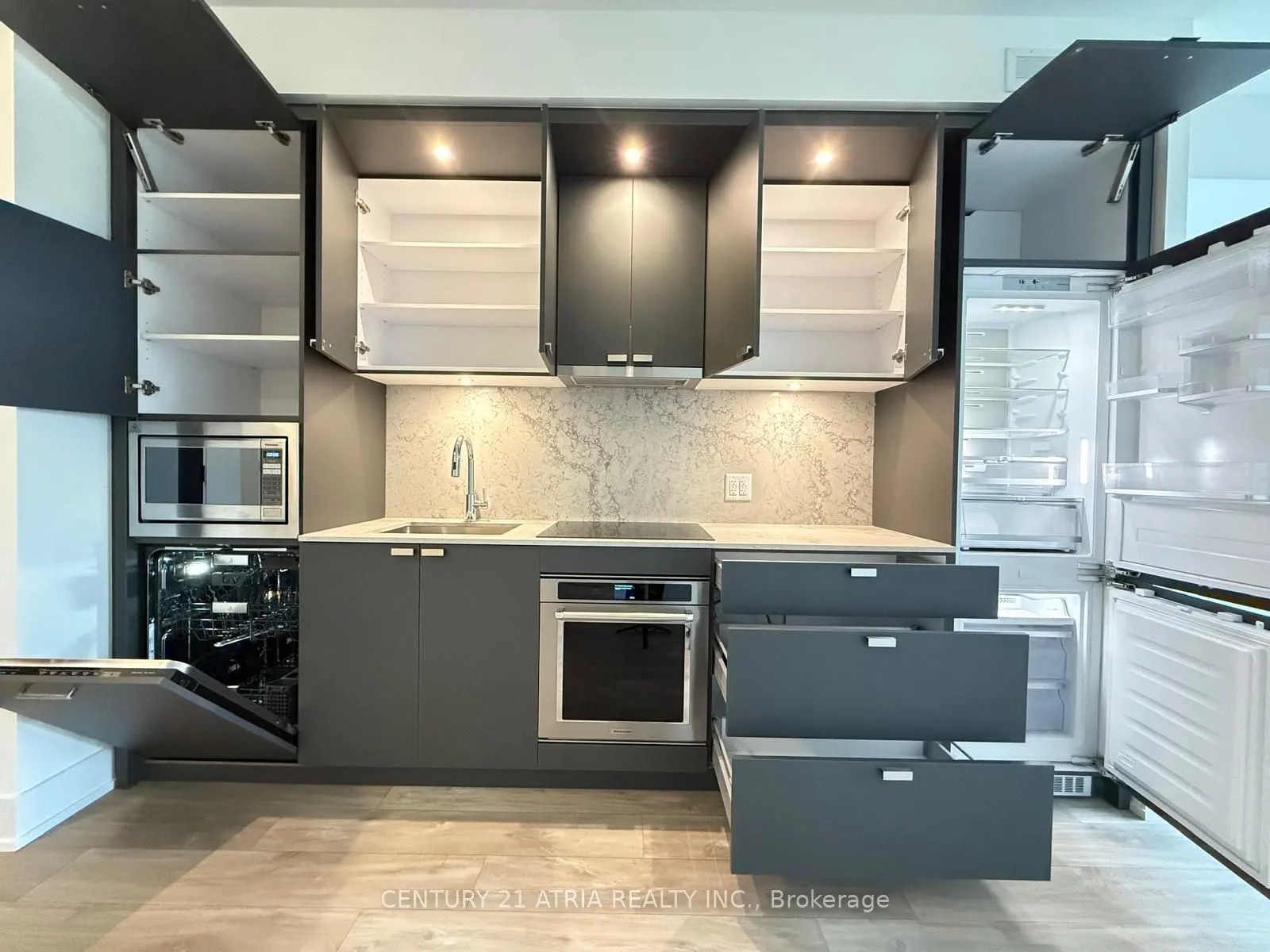 259 The Kingsway, #411