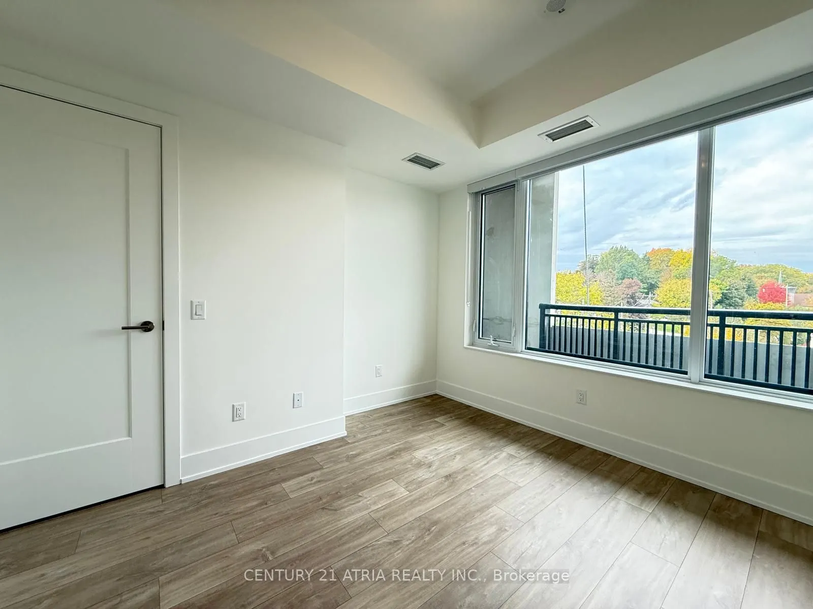 259 The Kingsway, #411