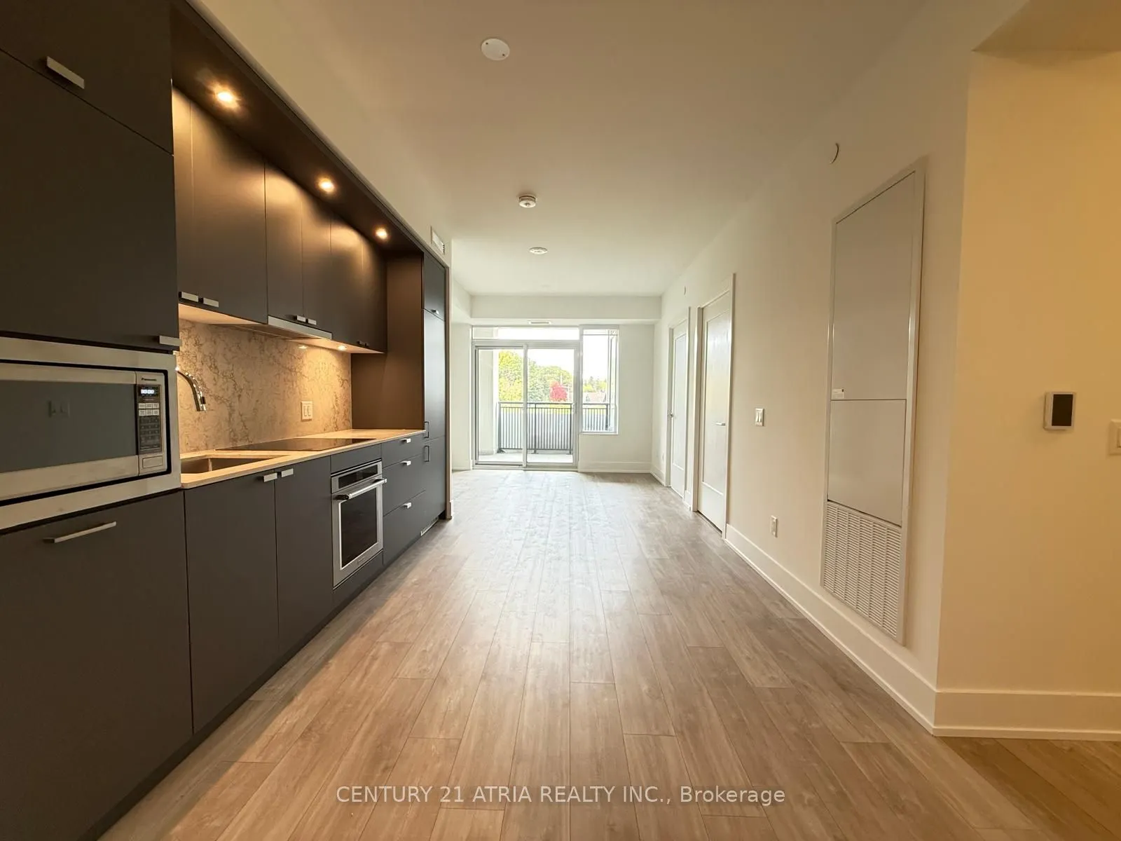 259 The Kingsway, #411