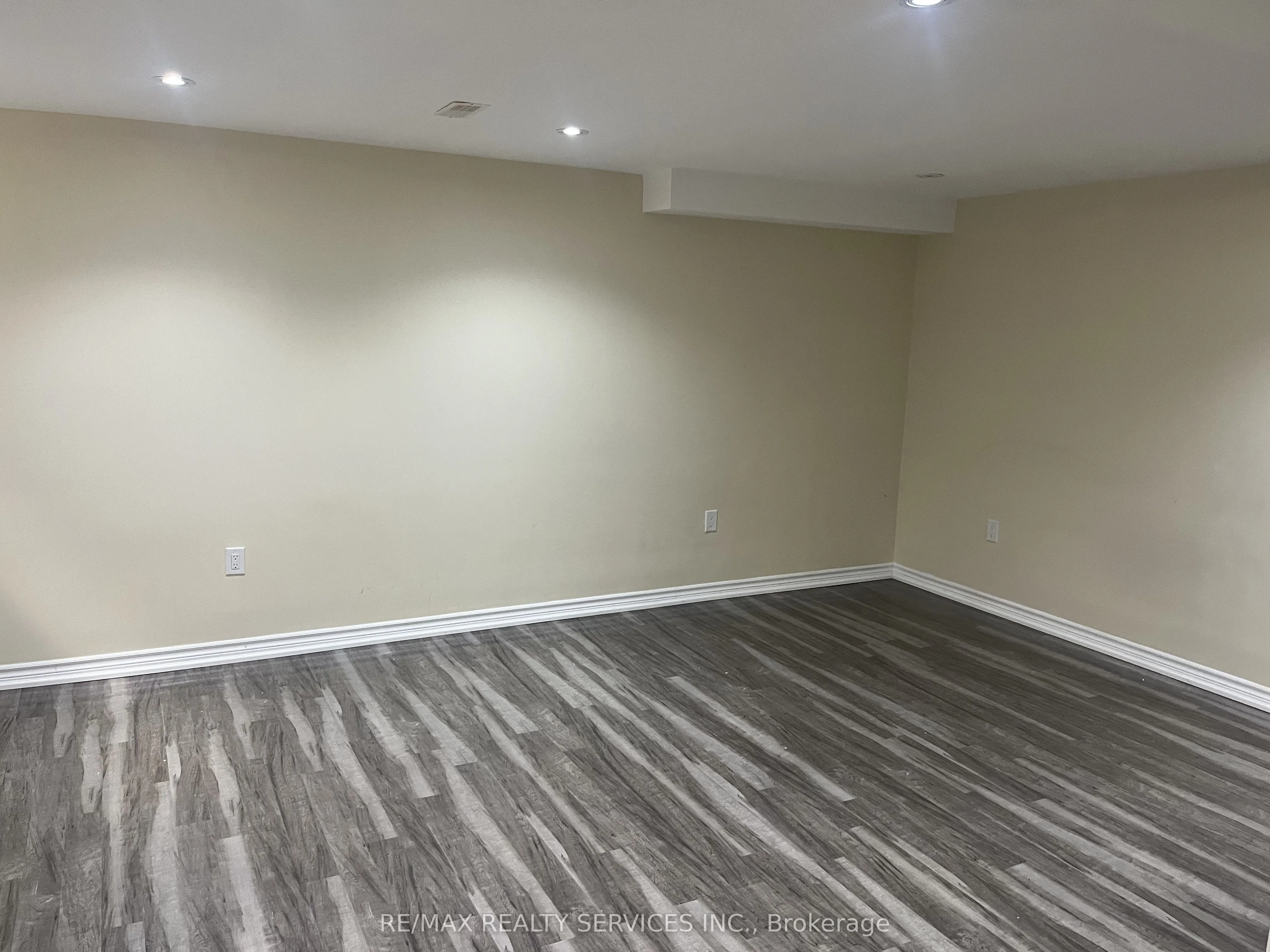 31 Leadenhall Road, #Lower