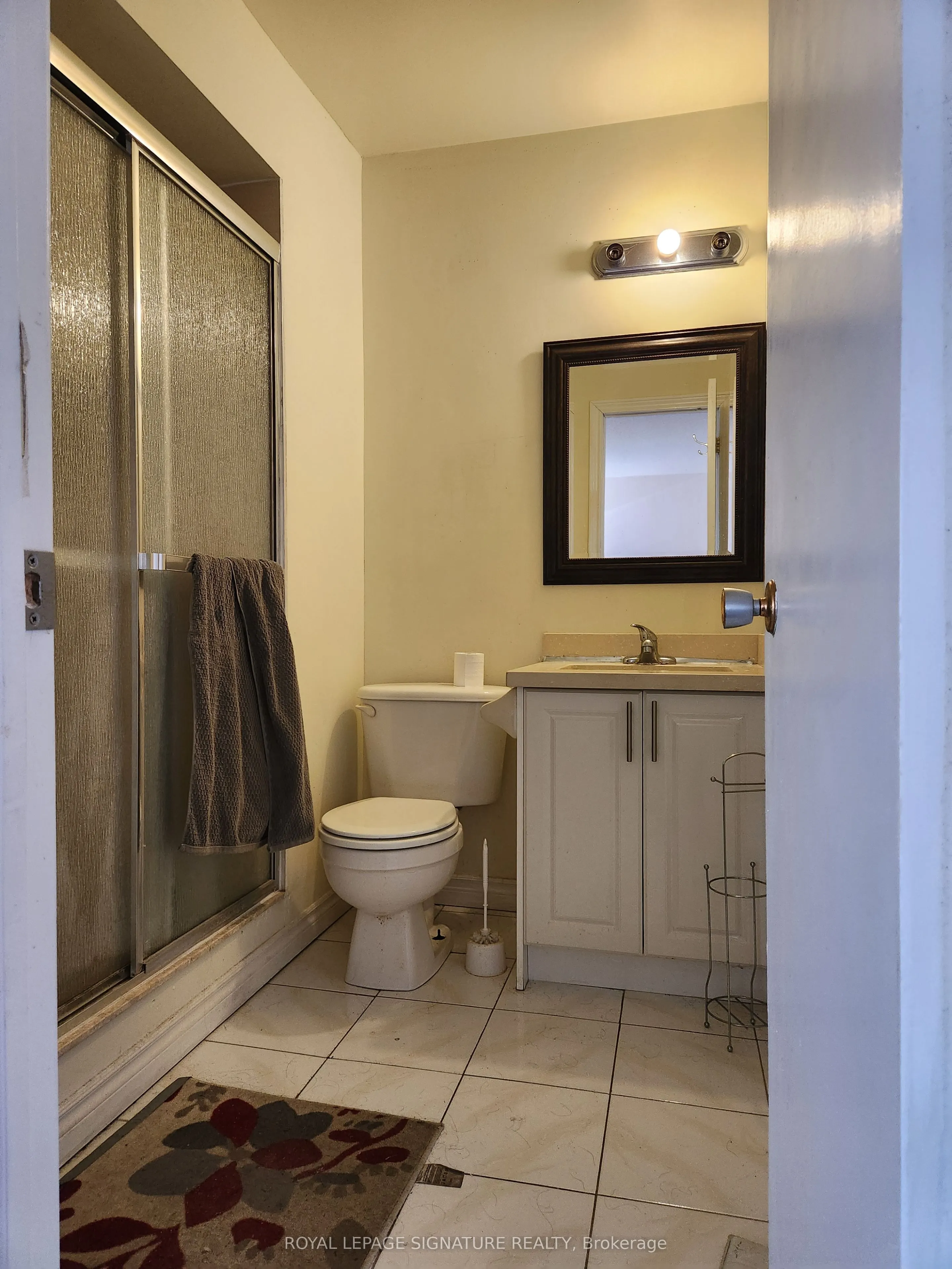 4253 Trellis Crescent, #Upper