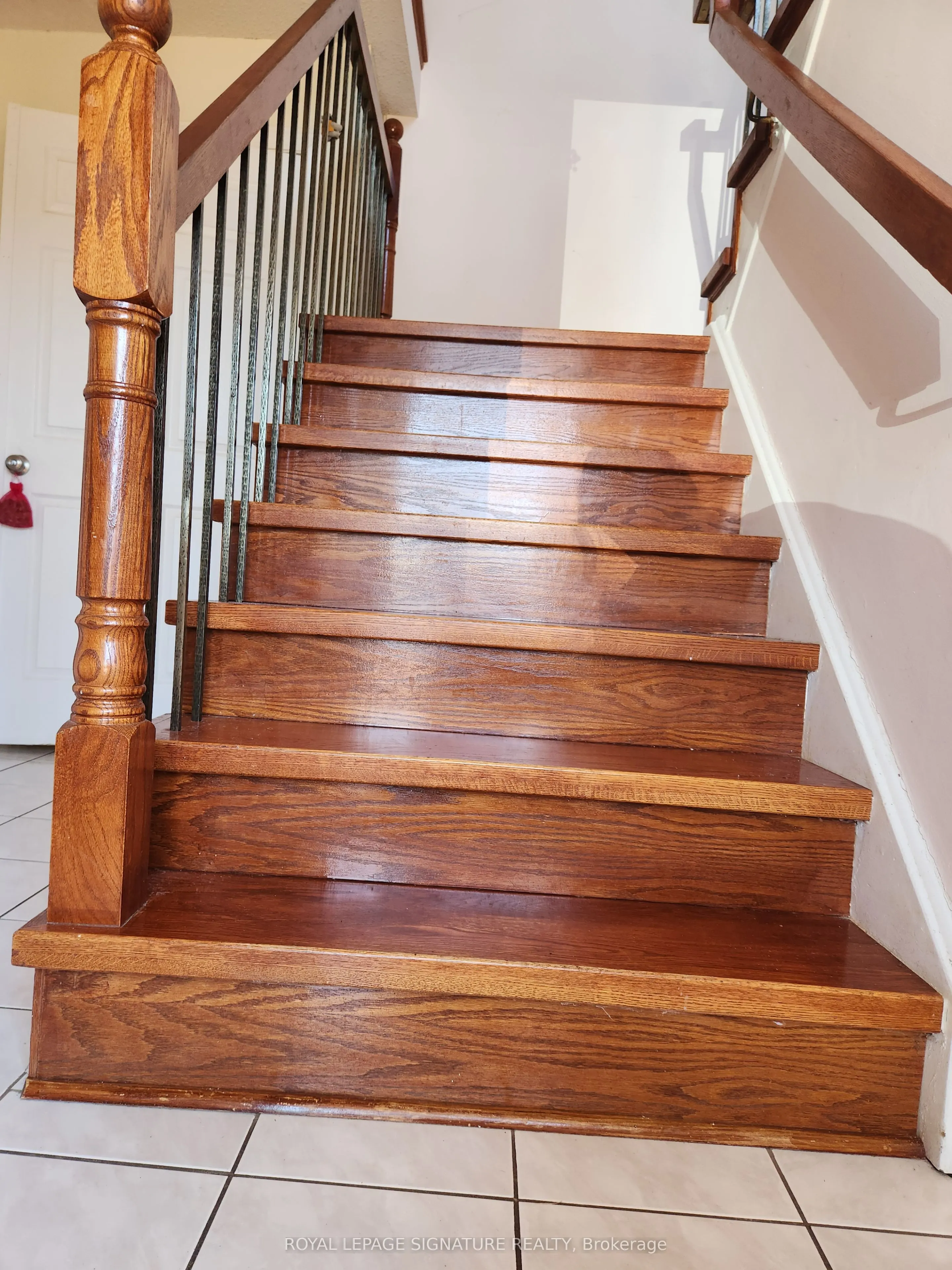 4253 Trellis Crescent, #Upper