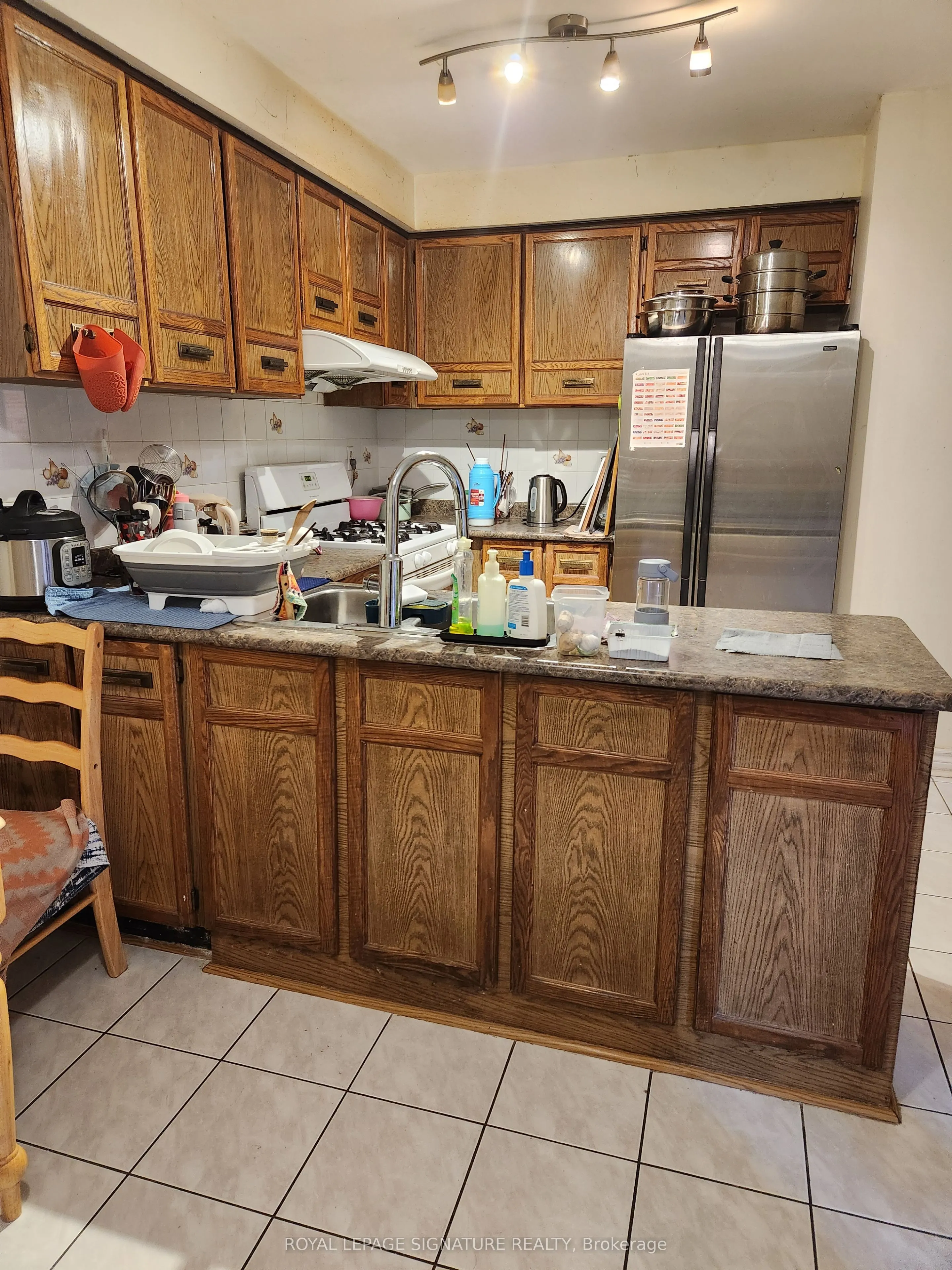 4253 Trellis Crescent, #Upper