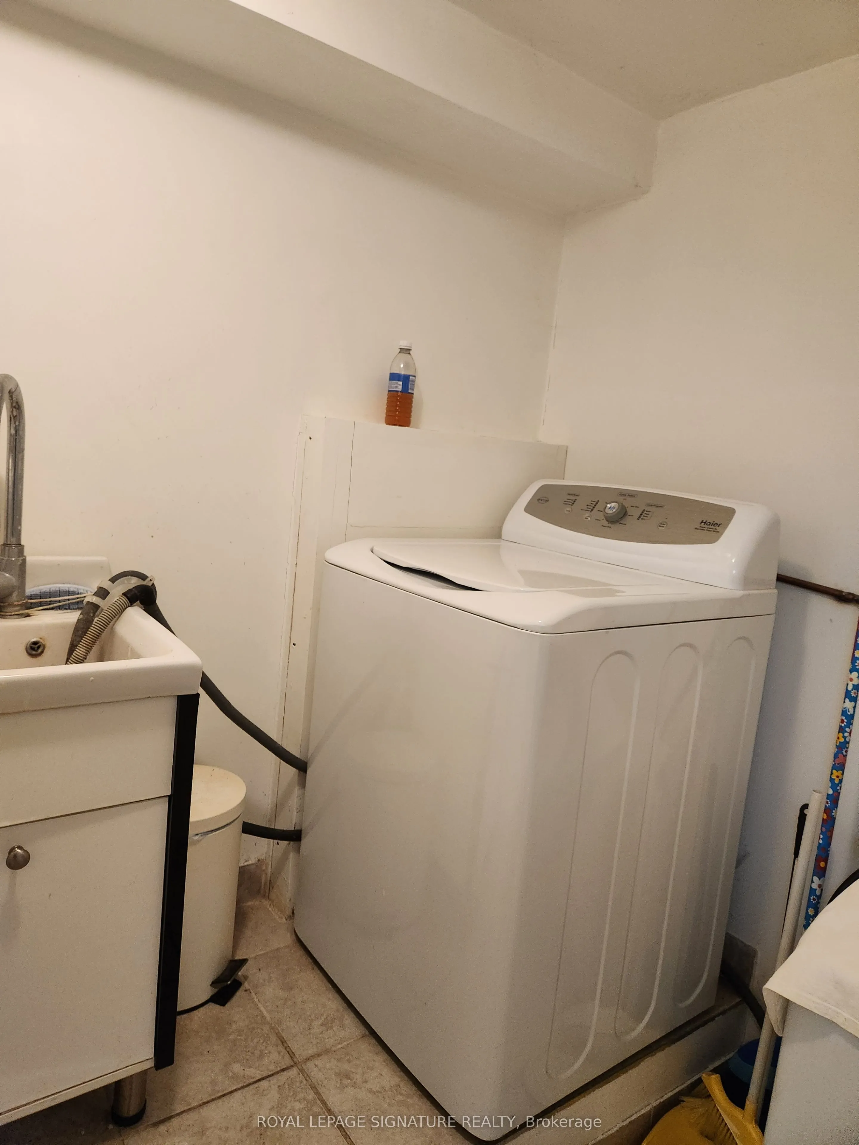 4253 Trellis Crescent, #Upper