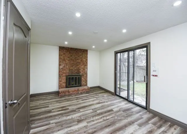 20 Oleander Crescent