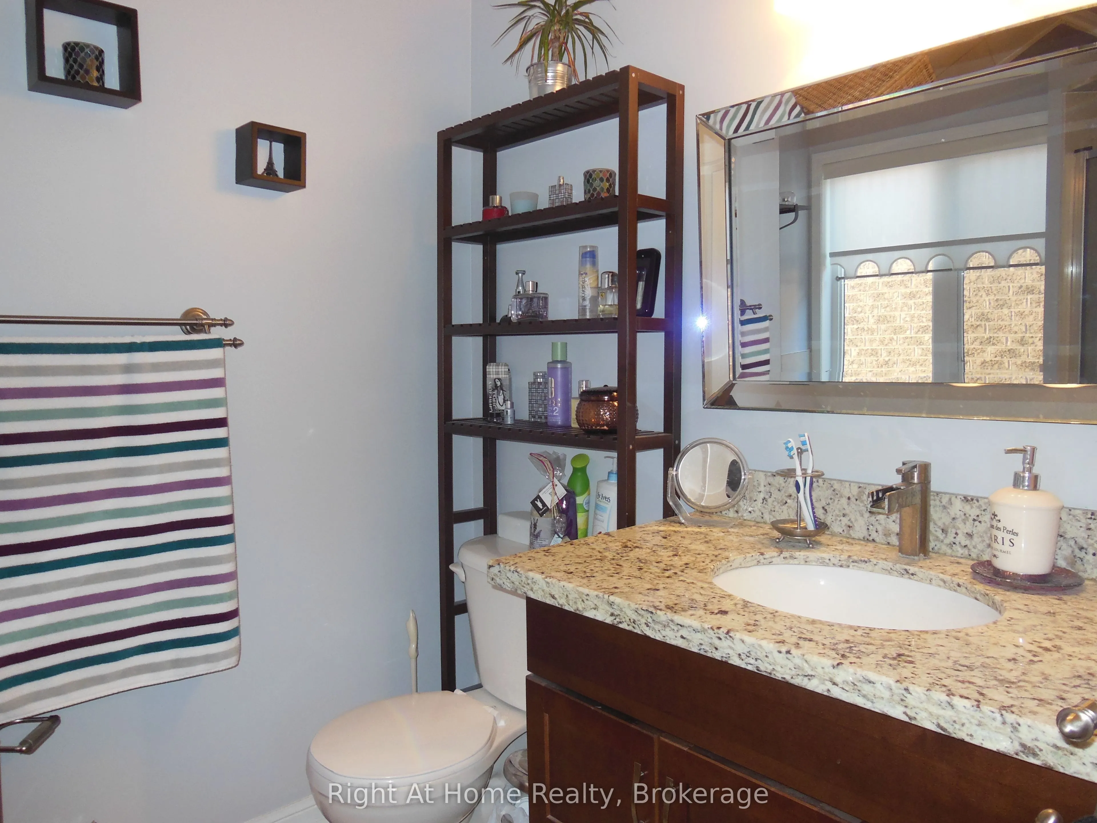 411 CEDAR HEDGE Road