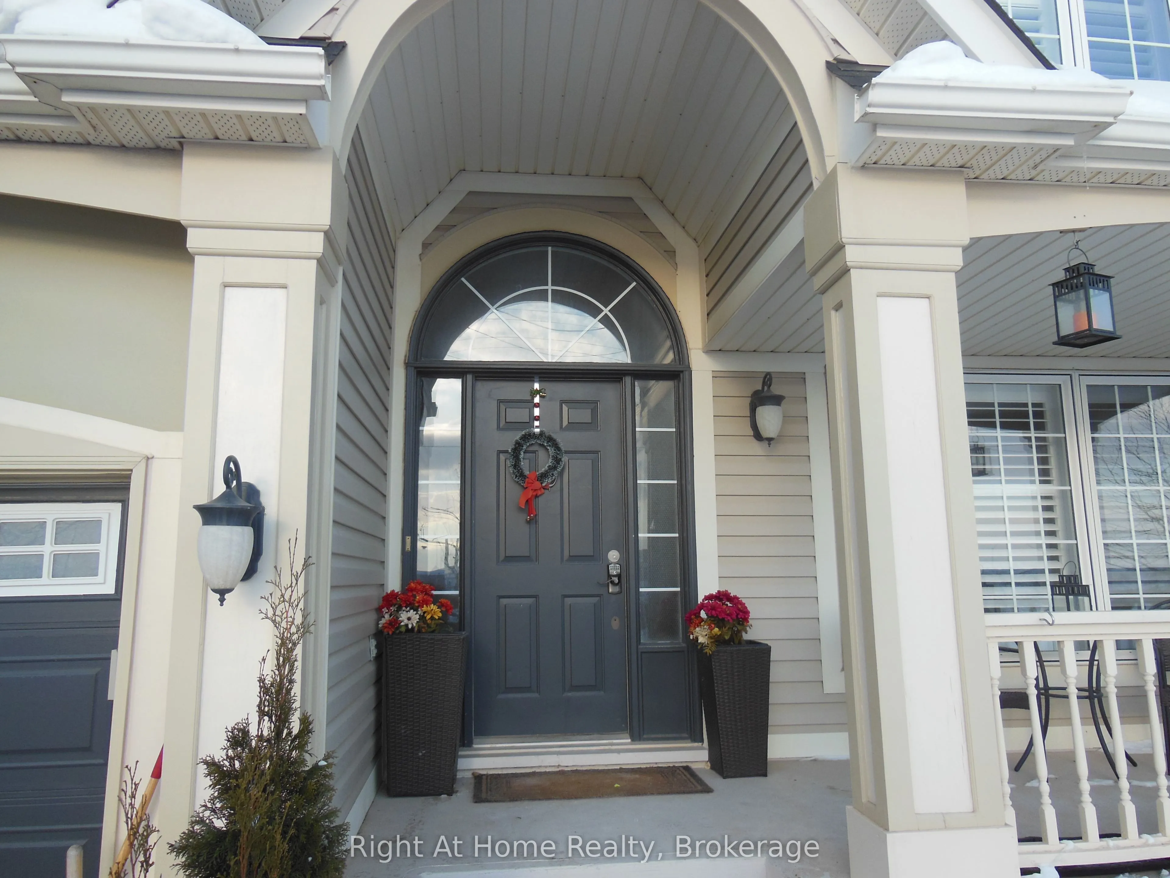 411 CEDAR HEDGE Road