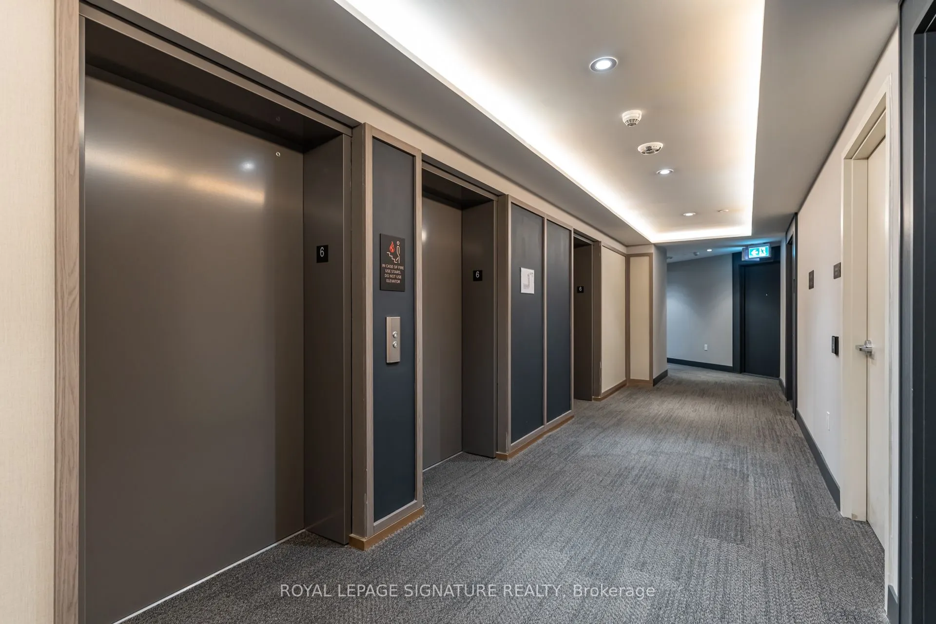 395 Dundas Street W, #631