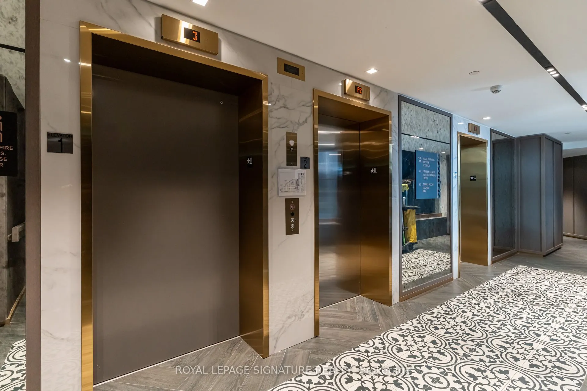 395 Dundas Street W, #631