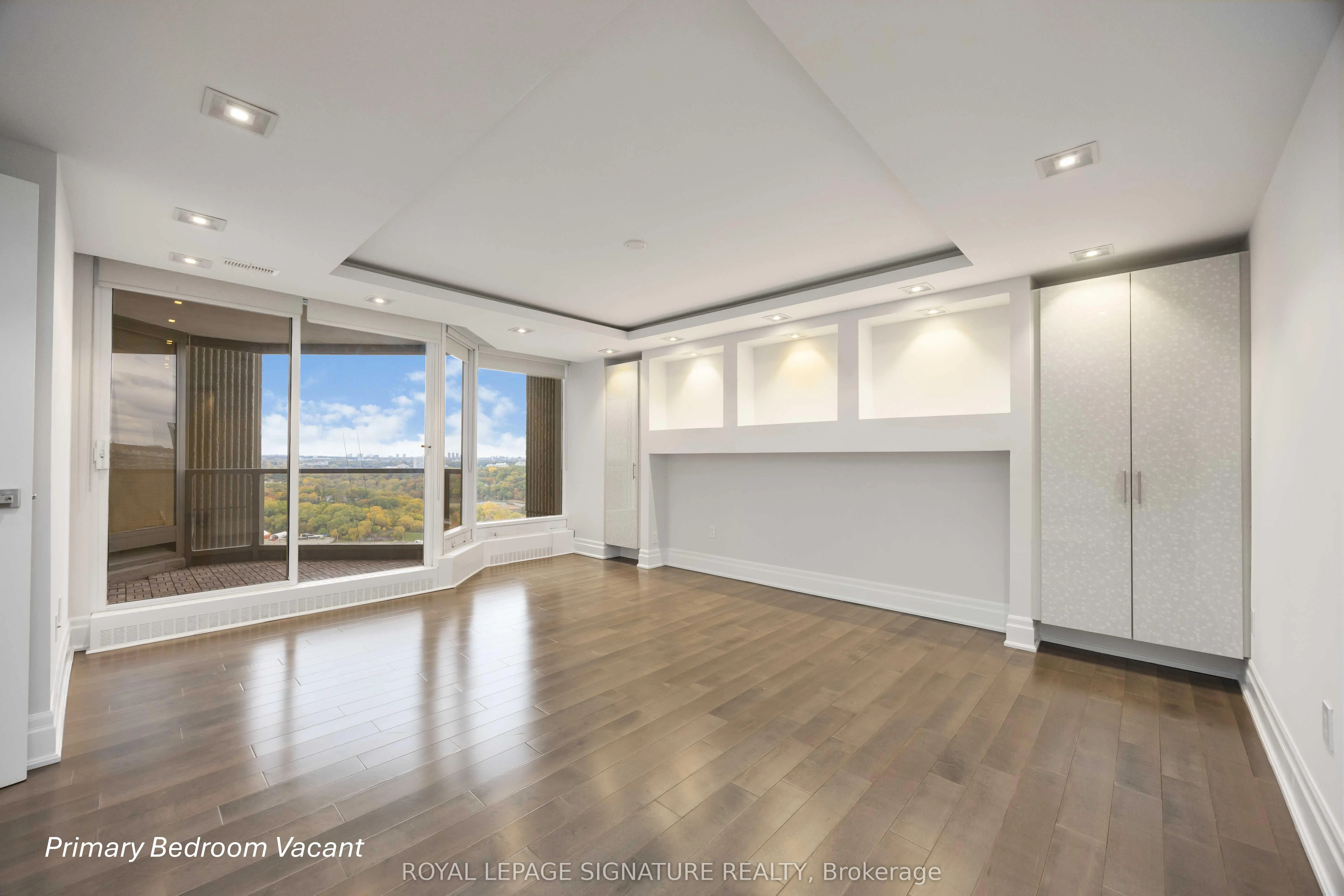 2045 Lakeshore Boulevard W, #2904