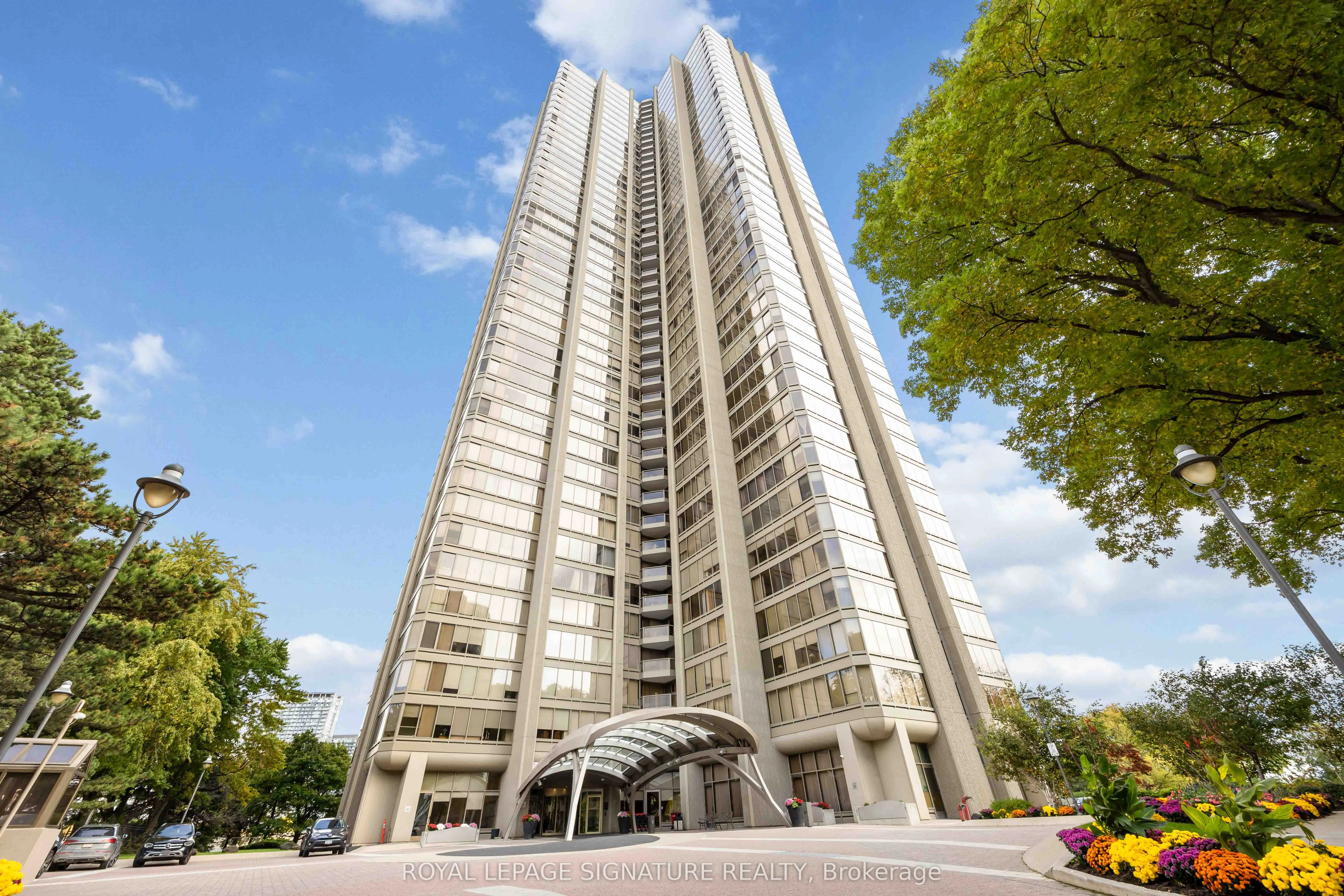 2045 Lakeshore Boulevard W, #2904