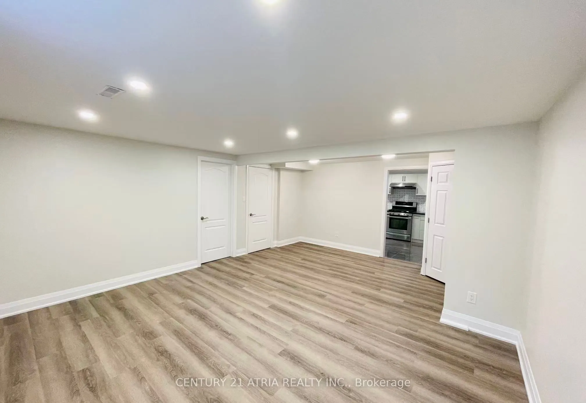 3260 Oakglade Crescent, #basement